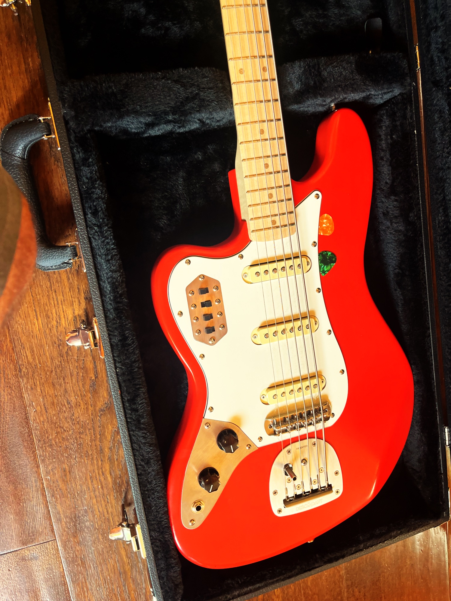 Atelier luthier guitare gaucher — photo 9