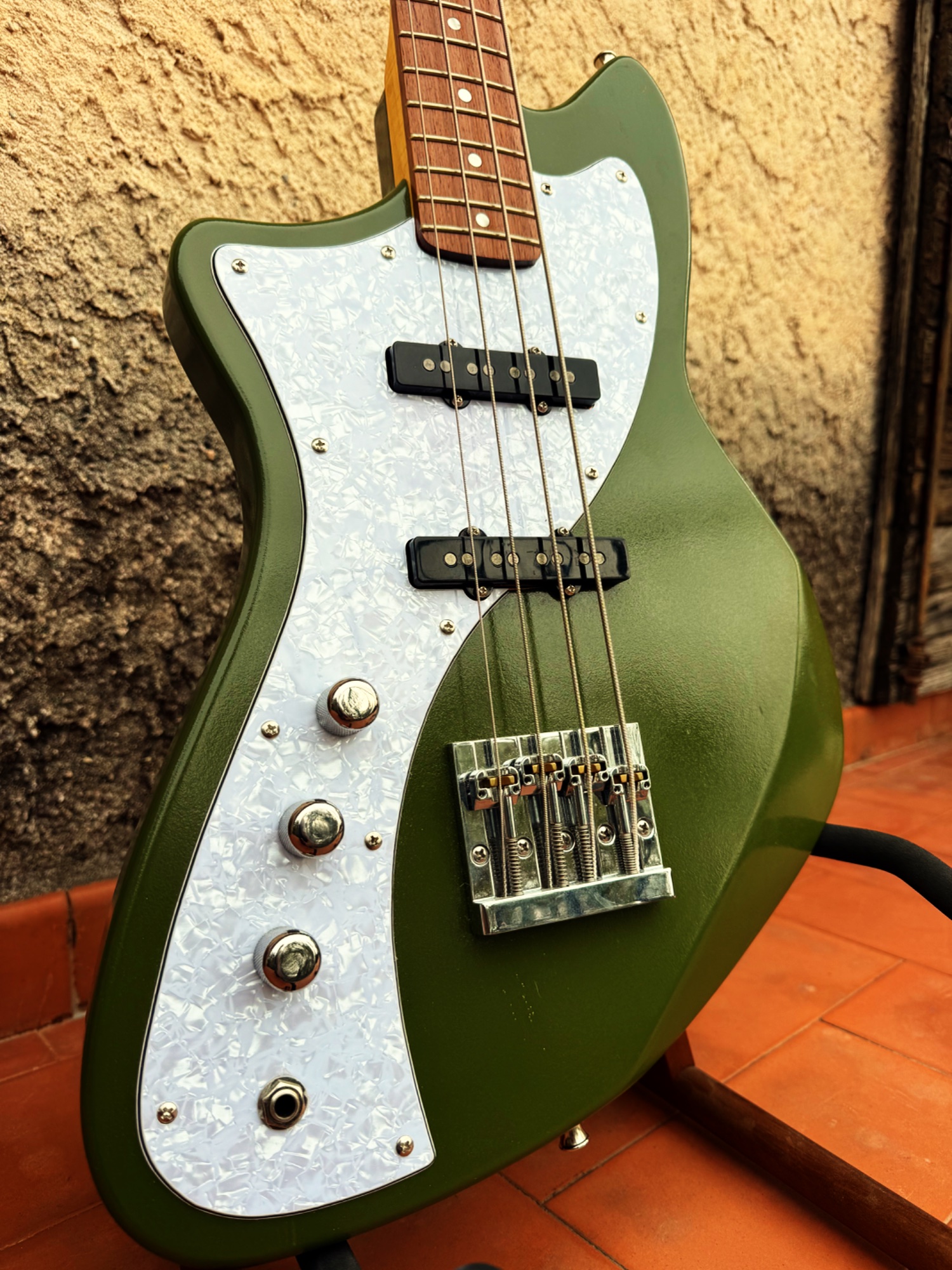 Bass Short Scale. pour gaucher — photo 2 — Custom Shop France