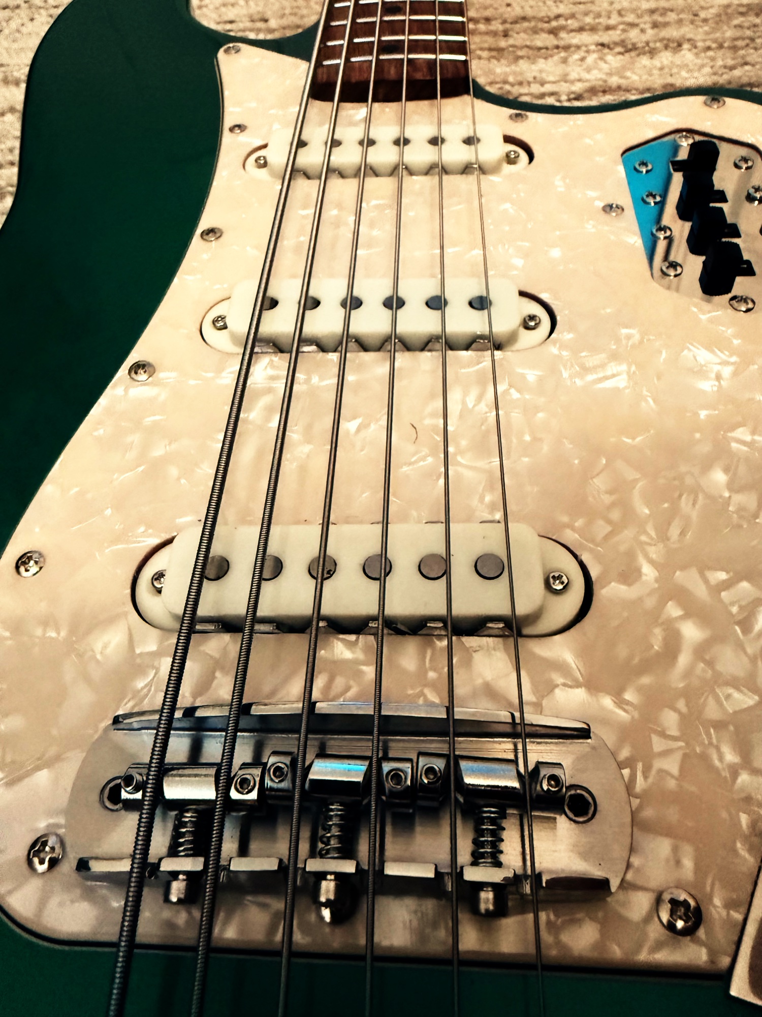 la Jeanne VI pour gaucher — photo 4 — Custom Shop France