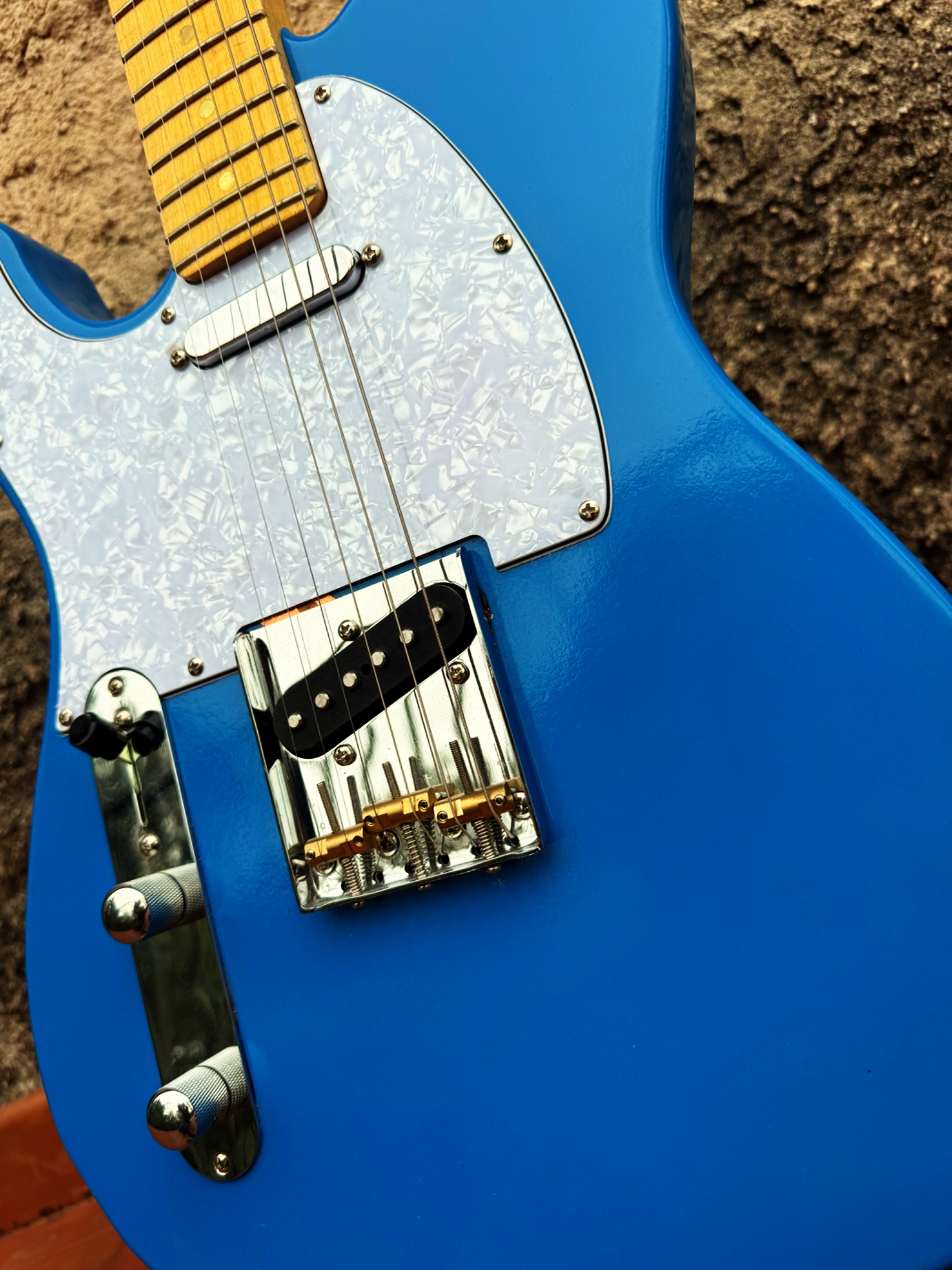 La Leftycaster pour gaucher — photo 4 — Custom Shop France